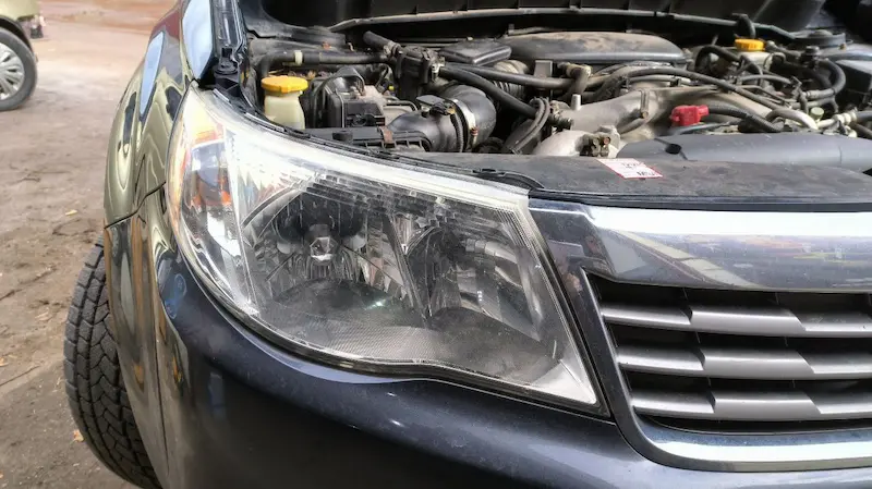 Subaru Outback стара оптика до заміни на Bi-LED Львів